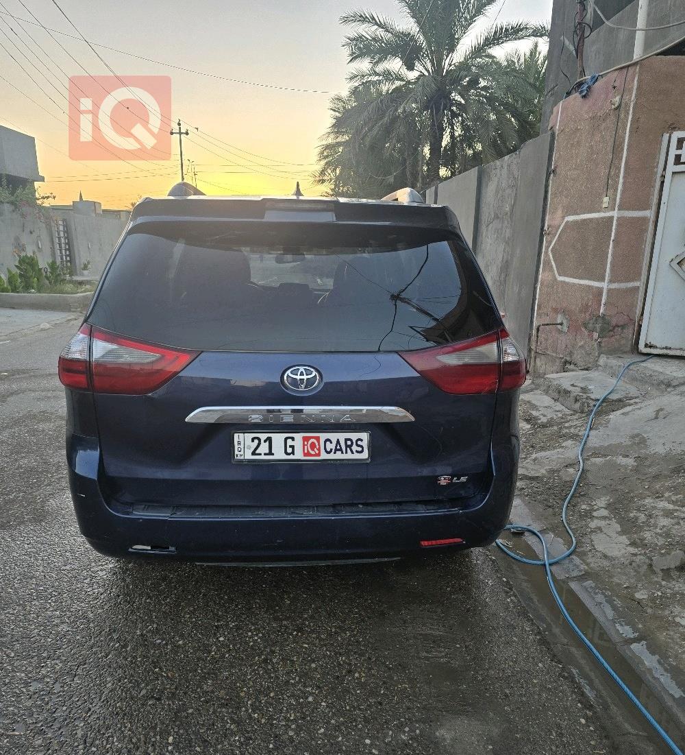 Toyota Sienna